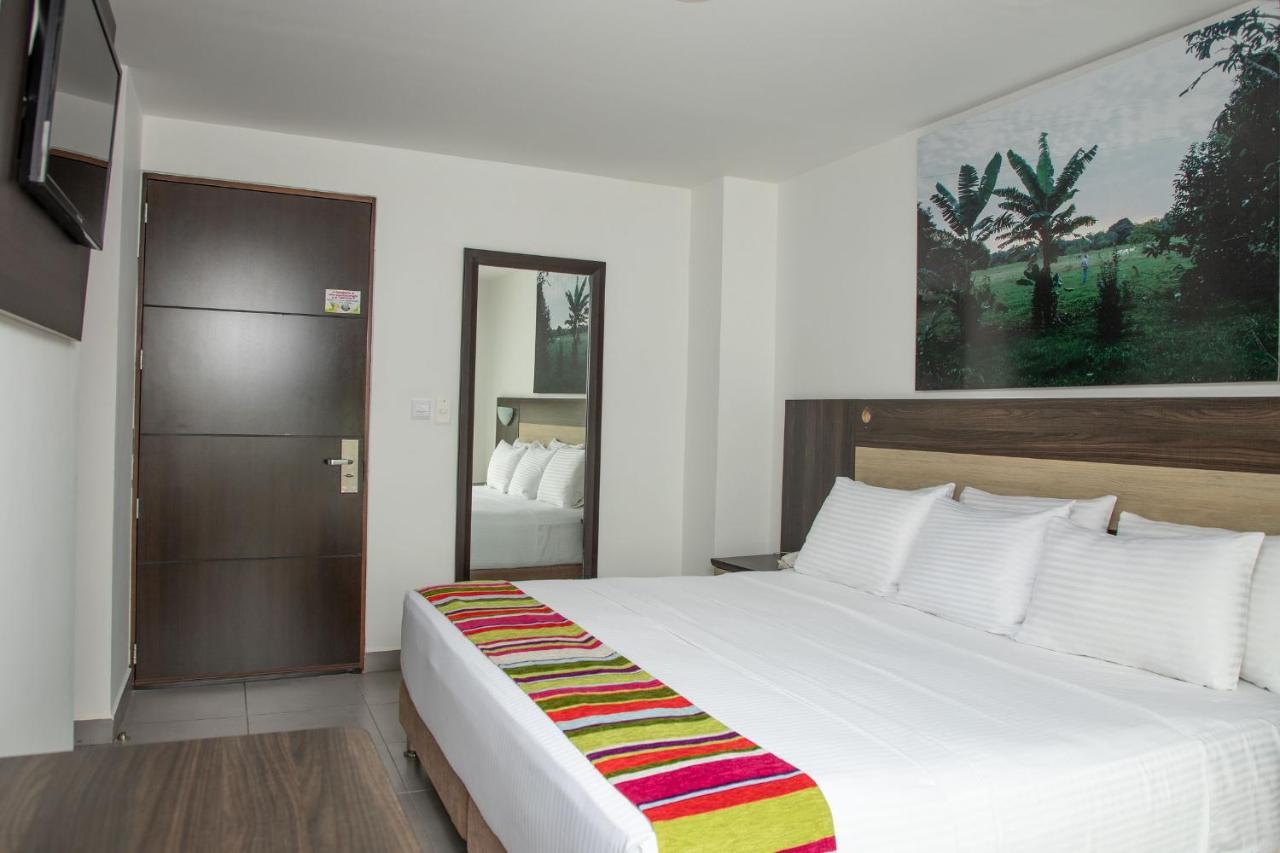 Hotel Anamela Mani Екстер'єр фото