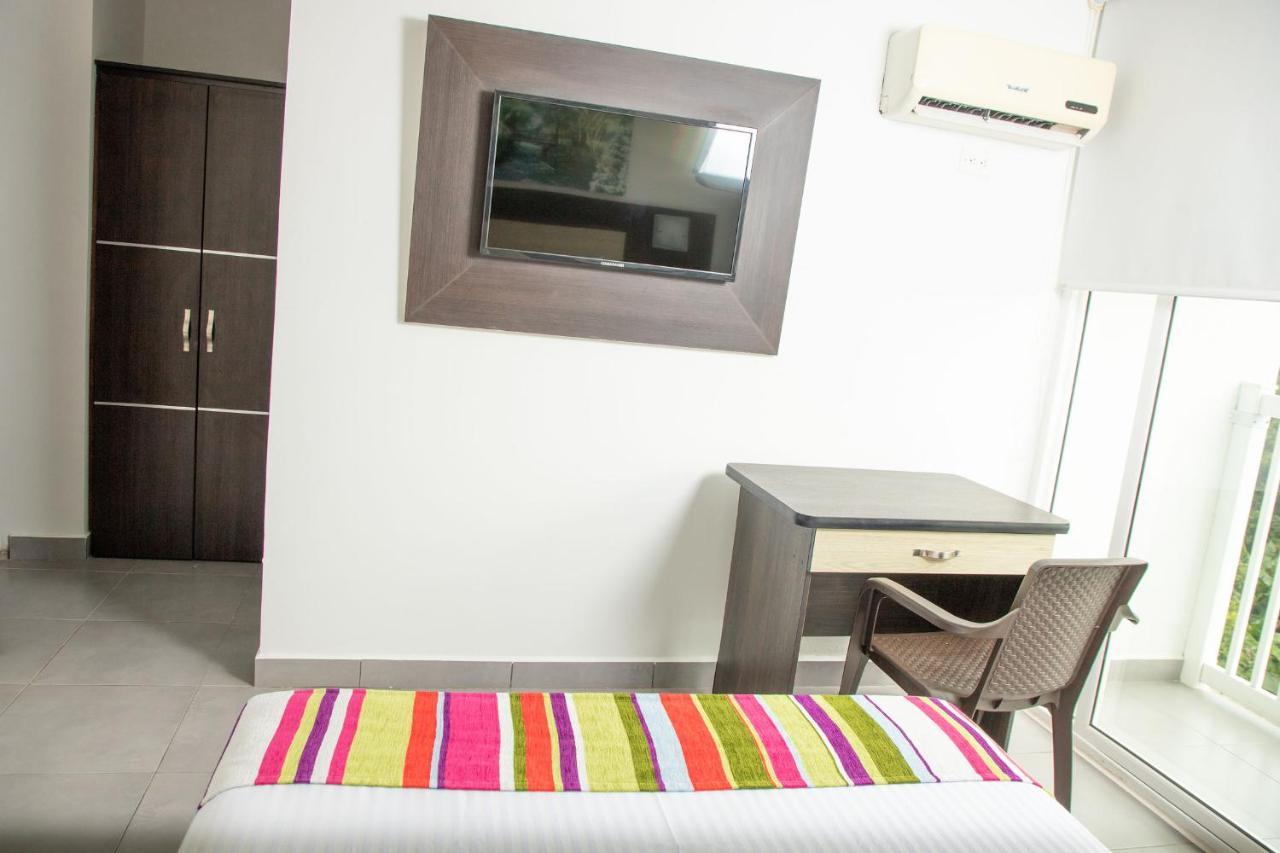 Hotel Anamela Mani Екстер'єр фото